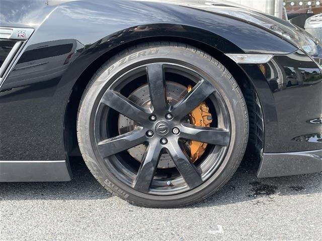 Nissan GT-R 2010 8104890-7