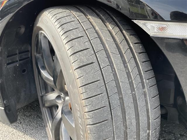 Nissan GT-R 2010 8104890-8