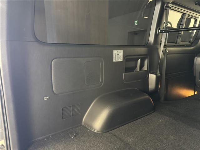 Toyota HIACE VAN 2025 8111289-10