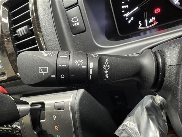Toyota HIACE VAN 2025 8111289-20