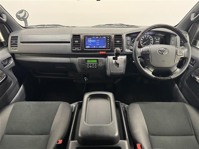 Toyota HIACE VAN 2025 8111289-25