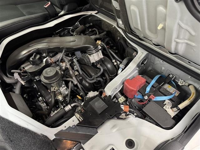 Toyota HIACE VAN 2025 8111289-7