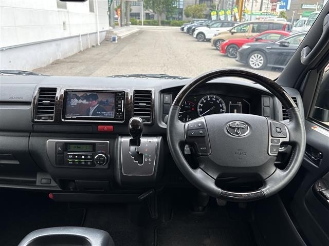 Toyota HIACE VAN 2021 8111297-14