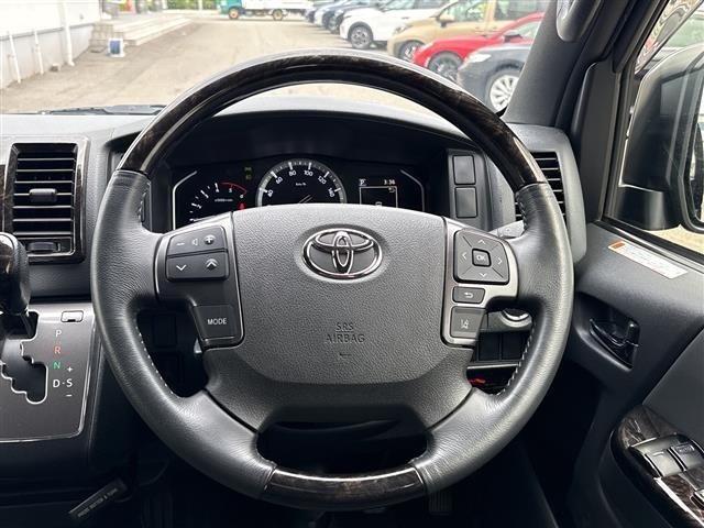 Toyota HIACE VAN 2021 8111297-4