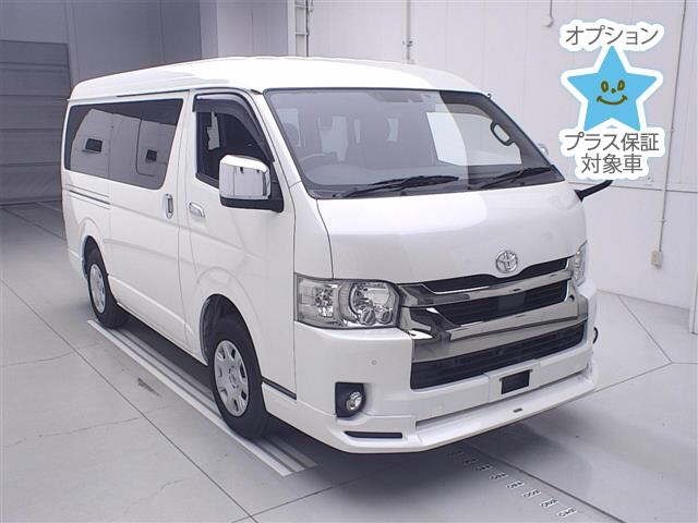 Toyota HIACE VAN 2022 8111694-0