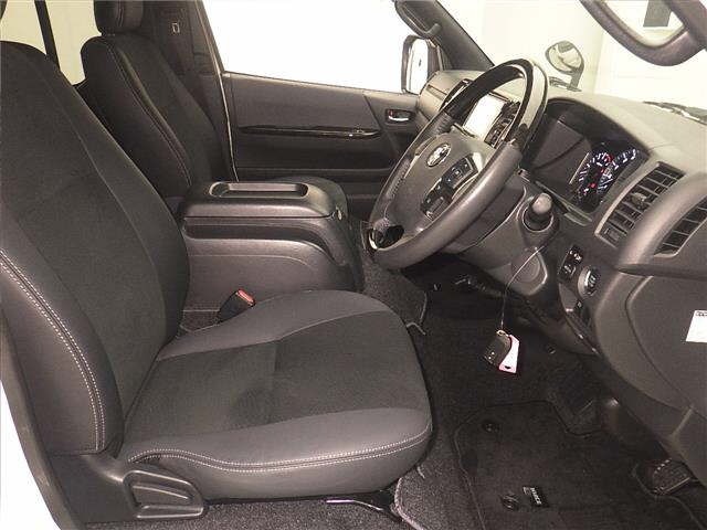 Toyota HIACE VAN 2022 8111694-5
