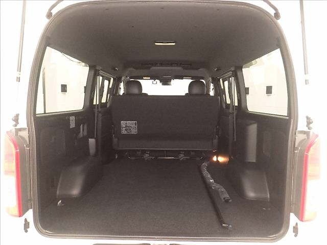 Toyota HIACE VAN 2022 8111694-7