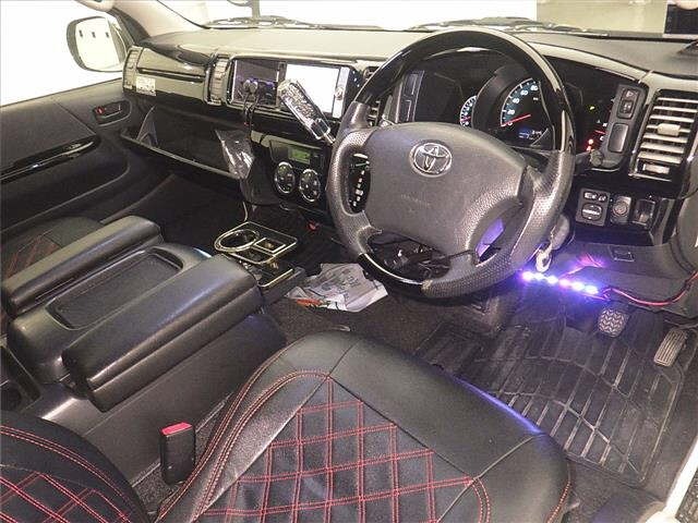Toyota HIACE VAN 2013 8111695-3