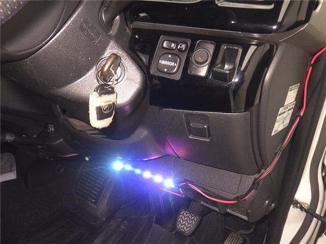 Toyota HIACE VAN 2013 8111695-8