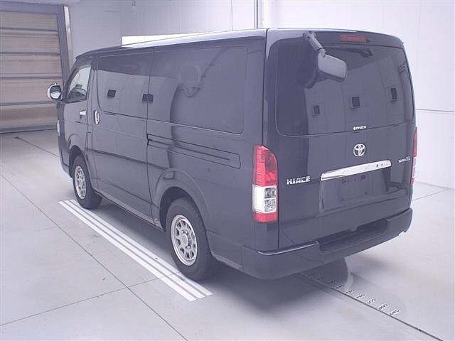 Toyota HIACE VAN 2019 8111704-1