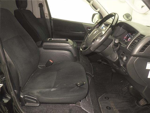 Toyota HIACE VAN 2019 8111704-5
