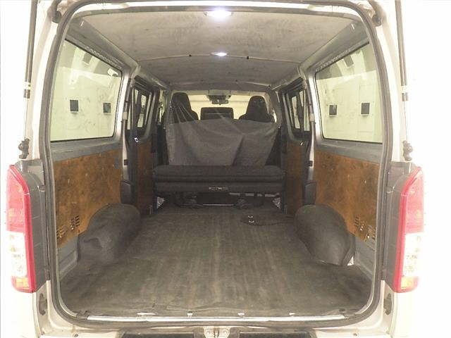 Toyota HIACE VAN 2021 8111705-7