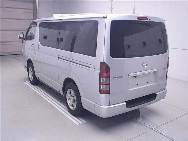 Toyota HIACE VAN 2011 8111706-1