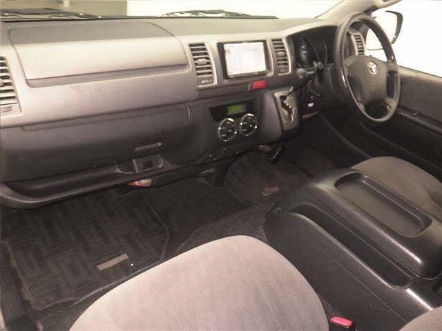 Toyota HIACE VAN 2011 8111706-4