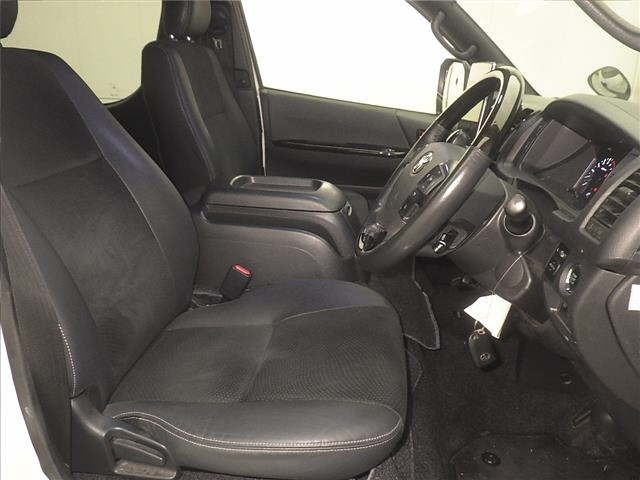 Toyota HIACE VAN 2020 8111713-5
