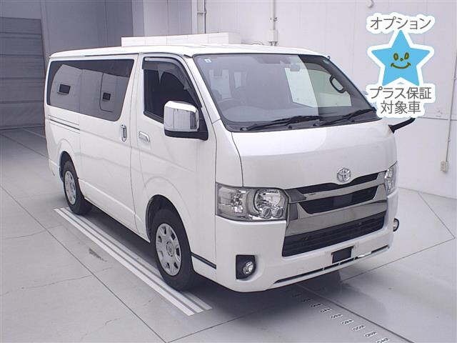 Toyota HIACE VAN 2021 8111714-0