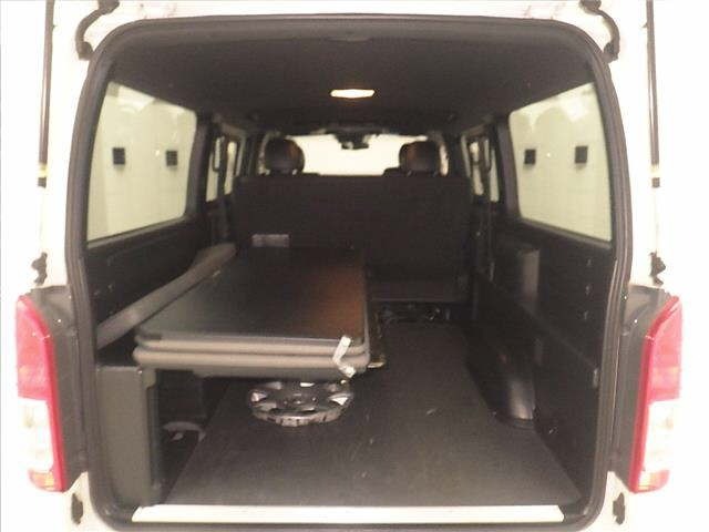 Toyota HIACE VAN 2022 8111719-7