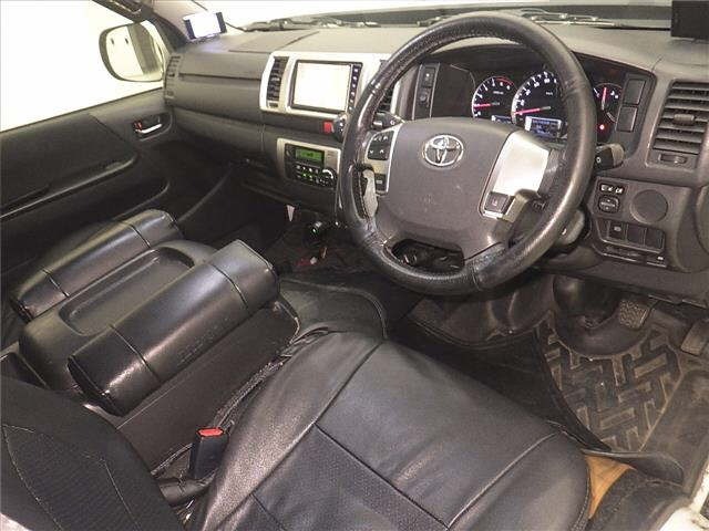 Toyota HIACE VAN 2019 8111720-3