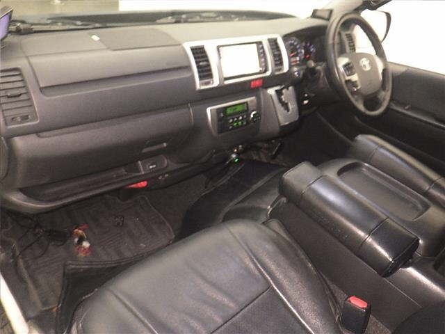 Toyota HIACE VAN 2019 8111720-4