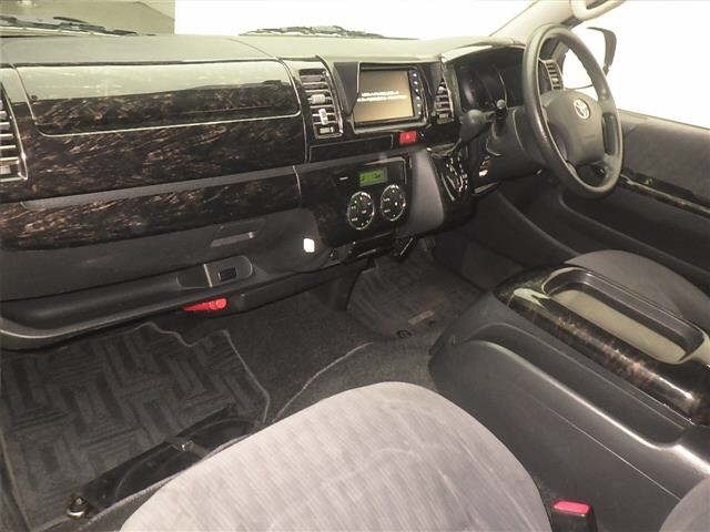 Toyota HIACE VAN 2013 8111728-4