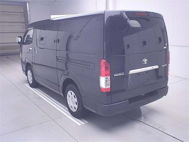 Toyota HIACE VAN 2021 8111731-1