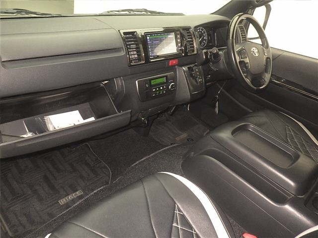 Toyota HIACE VAN 2021 8111735-4