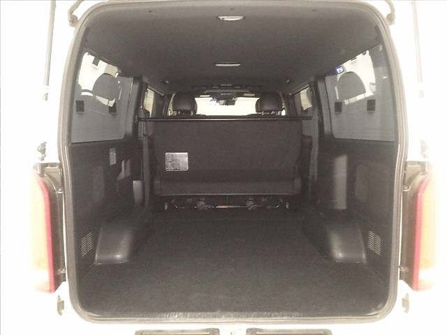 Toyota HIACE VAN 2021 8111735-7