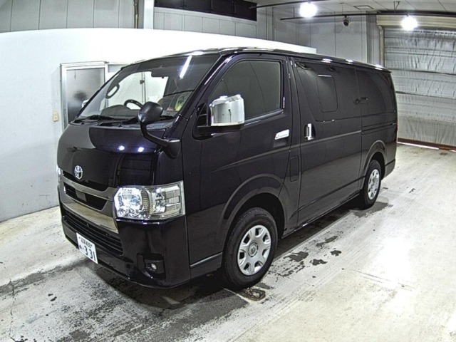 Toyota HIACE VAN 2023 8111840-4