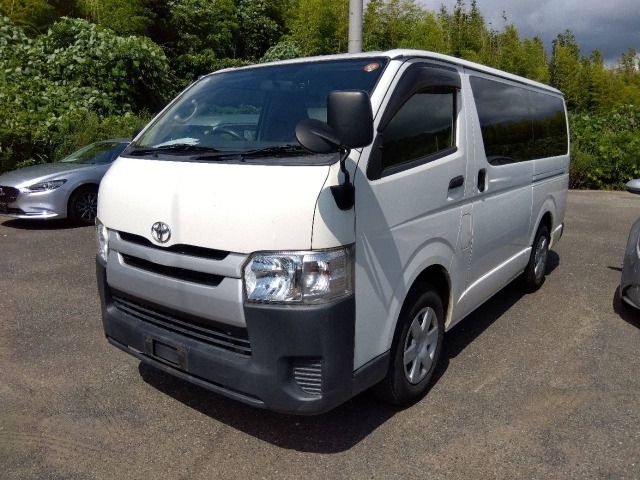 Toyota HIACE VAN 2017 8111865-0
