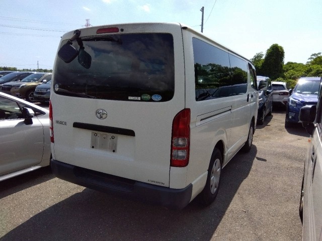 Toyota HIACE VAN 2017 8111865-2