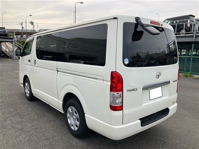 Toyota HIACE VAN 2021 8111943-1