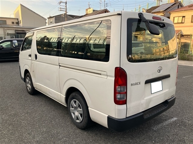 Toyota HIACE VAN 2017 8111944-1