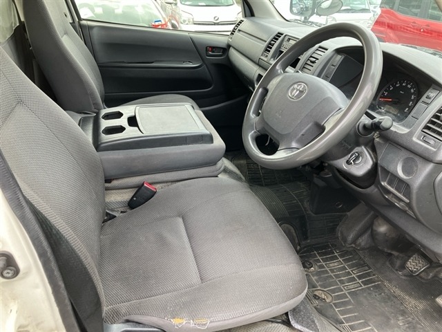 Toyota HIACE VAN 2017 8111944-5