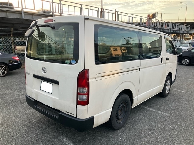 Toyota HIACE VAN 2017 8111944-9