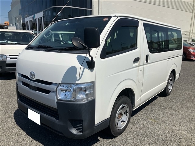 Toyota HIACE VAN 2020 8111945-10
