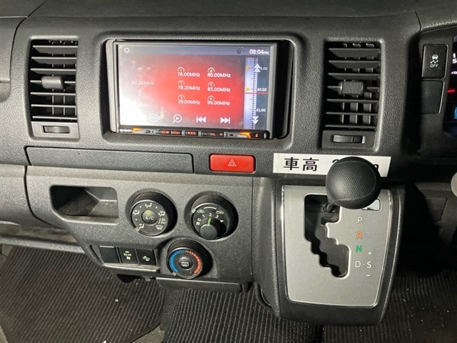 Toyota HIACE VAN 2020 8111945-4