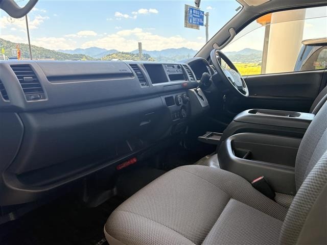 Toyota HIACE WAGON 2019 8114881-6