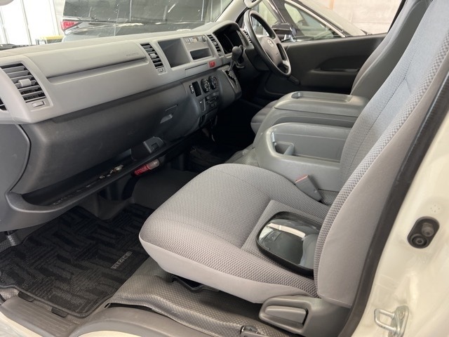 Toyota HIACE WAGON 2009 8114922-5