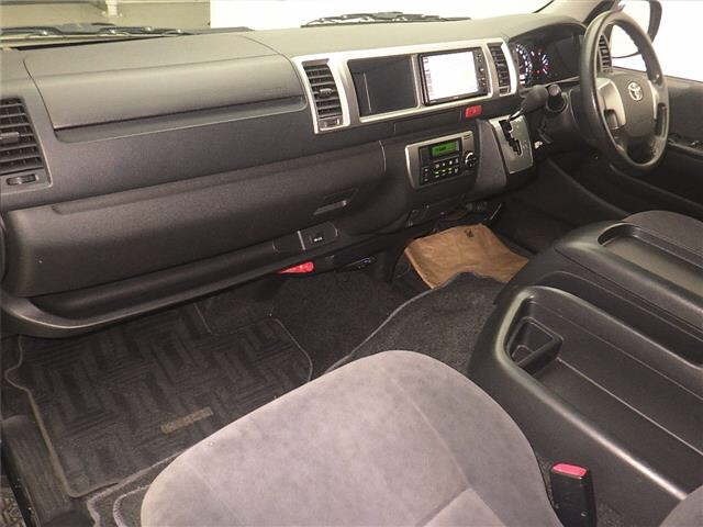 Toyota HIACE WAGON 2017 8114961-4