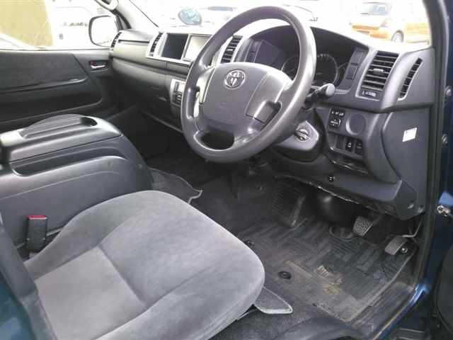 Toyota HIACE WAGON 2016 8114982-3