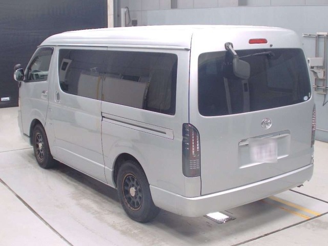Toyota HIACE WAGON 2009 8115003-6