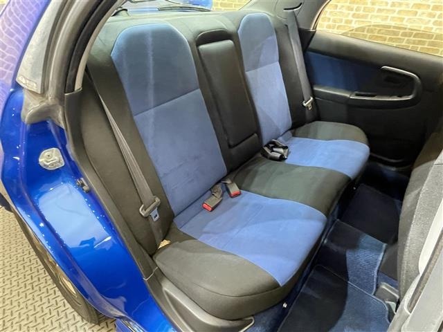 Subaru IMPREZA 2004 8113030-6