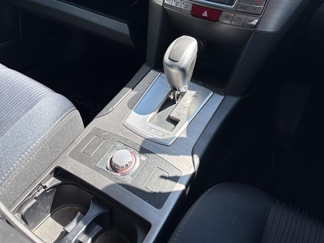 Subaru LEGACY B4 2011 8105837-2