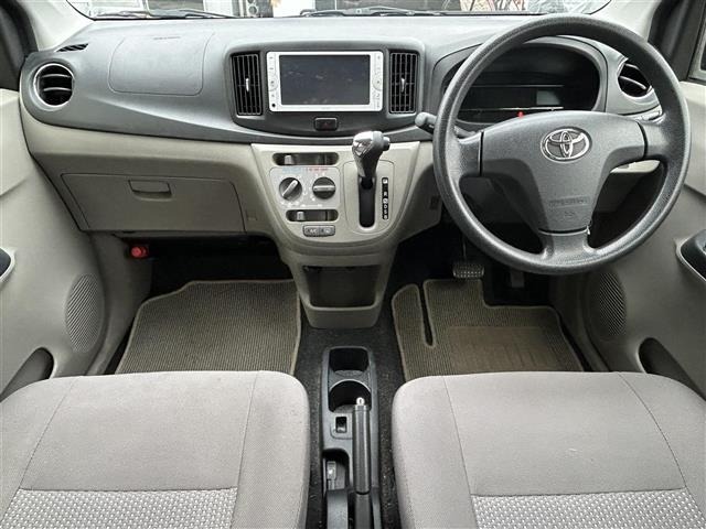 Toyota PIXIS EPOCH 2014 8115428-2