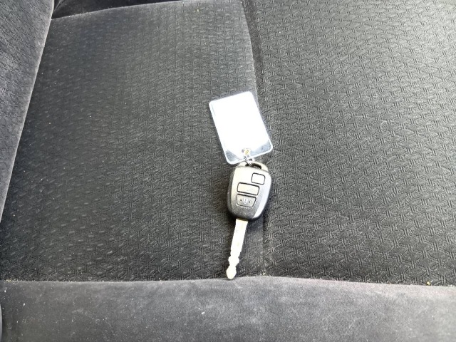 Toyota PREMIO 2021 8113057-10