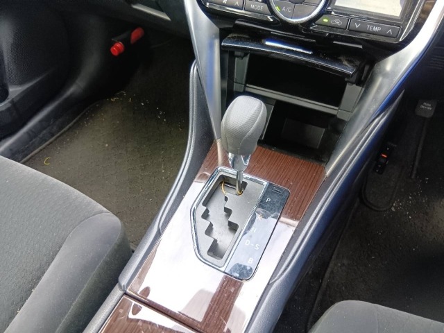 Toyota PREMIO 2021 8113057-9