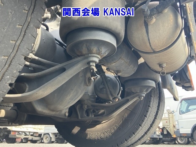 Hino PROFIA 2012 8116202-13
