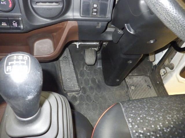 Hino RANGER 2018 8109693-7