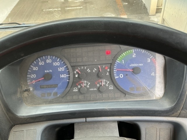 Hino RANGER 2002 8109881-6