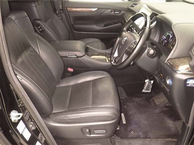 Toyota ALPHARD 2022 8137270-5